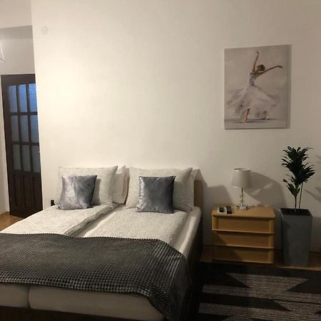 Apartament Basak 2 Apartment Дева Екстериор снимка