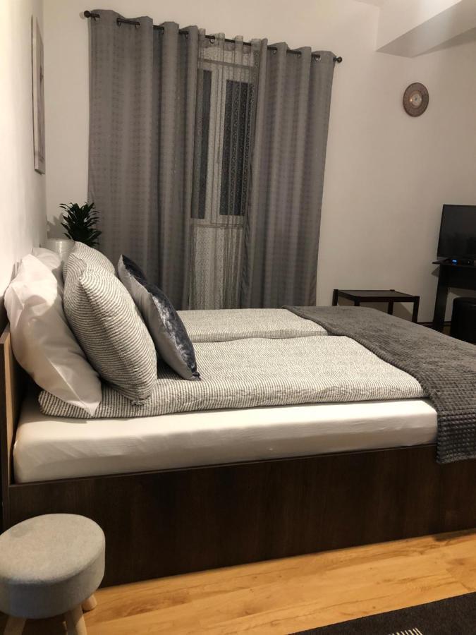 Apartament Basak 2 Apartment Дева Екстериор снимка